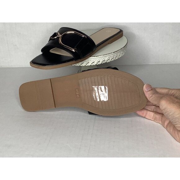 Nasty Gal Women's 9 Faux leather gold link slides - New - Picture 4 of 5